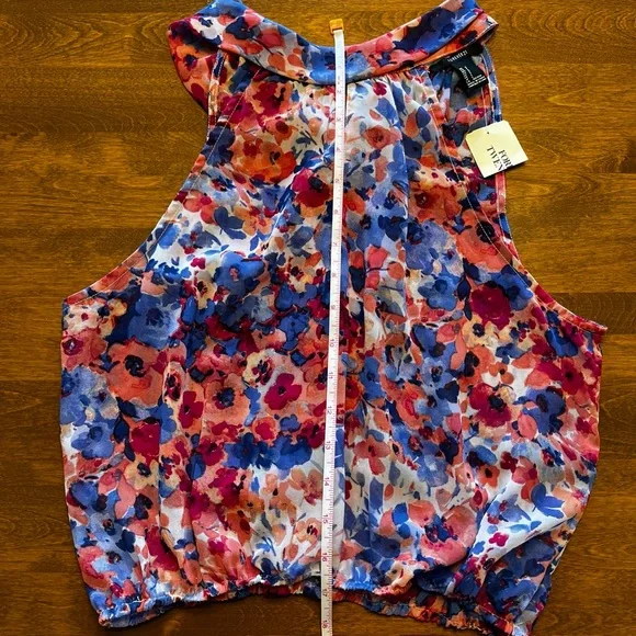 NWT Forever 21 Floral Sleeveless Blouse with Tie at Back of Neck Small - Picture 2 of 6